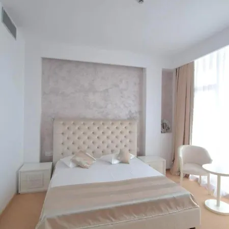 Scandinavia Hotel