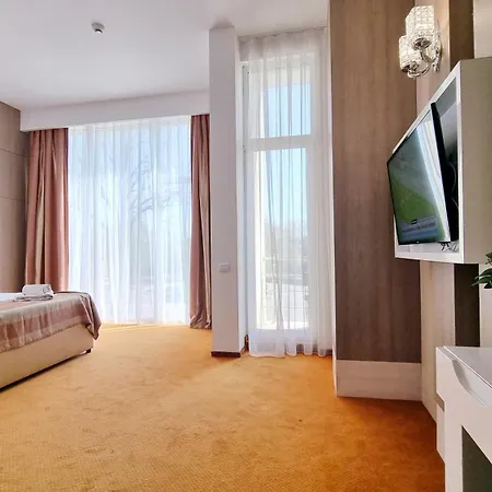 Hotel Scandinavia 4*